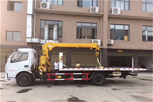 献县附近汽车轮胎更换